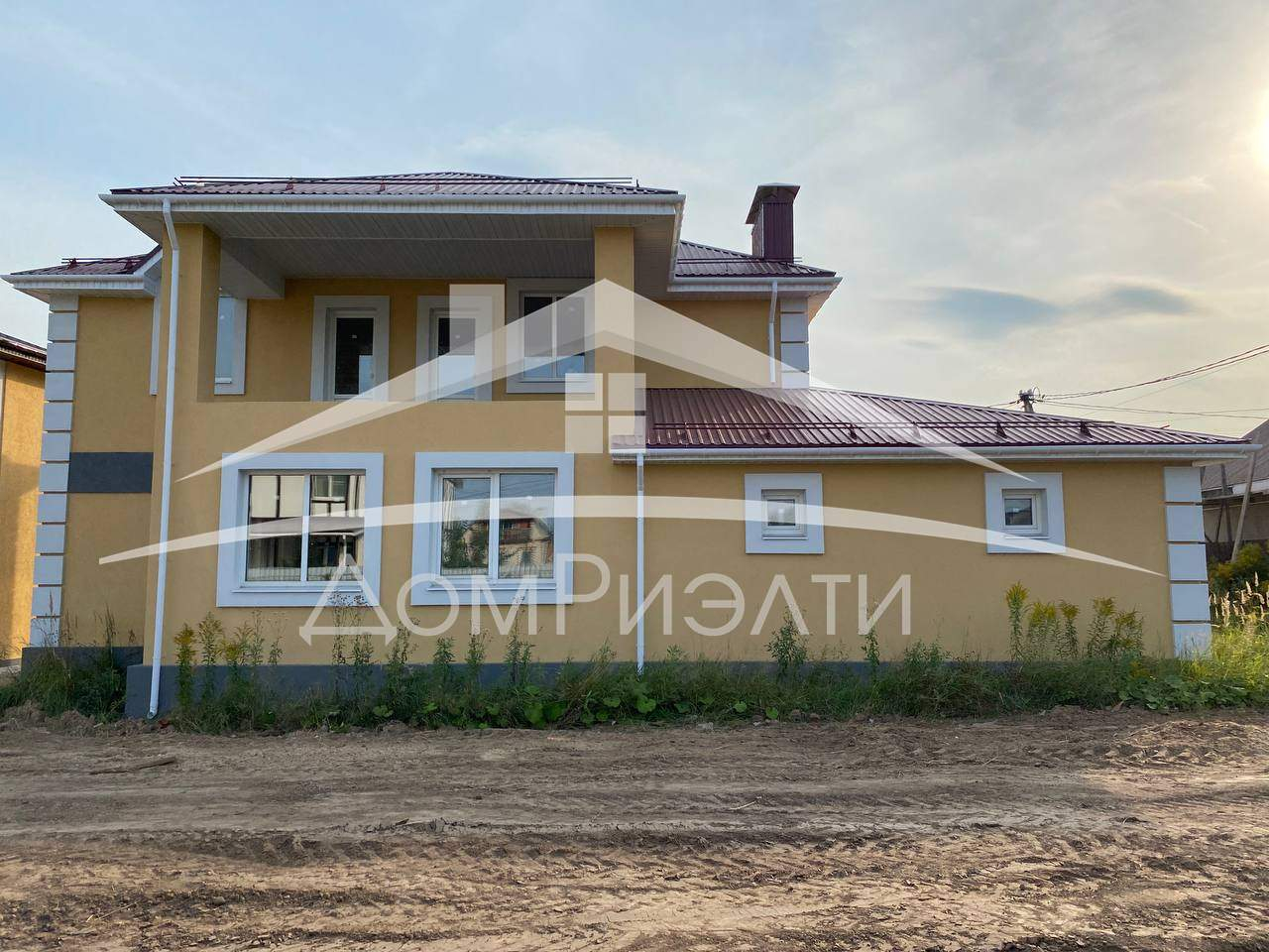 Продажа дома, 303м <sup>2</sup>, 8 сот., Ждановский, Луговая улица