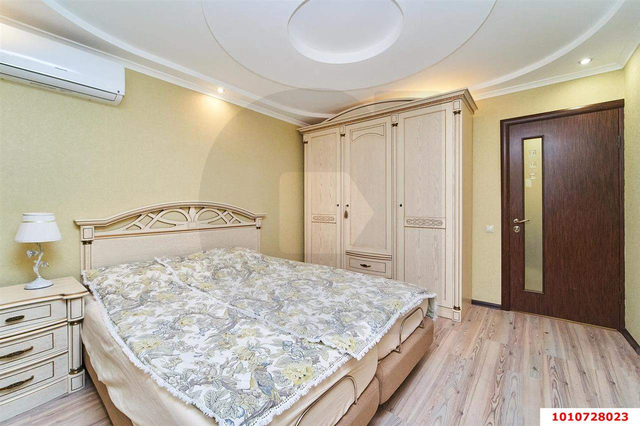 Продажа 3-комнатной квартиры, Краснодар, Чекистов проспект,  д.40