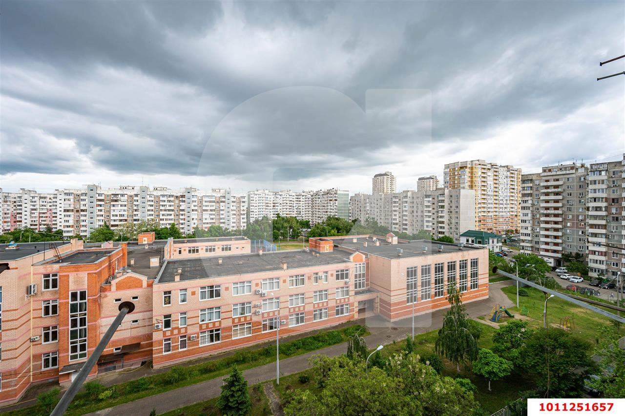 Продажа 3-комнатной квартиры, Краснодар, Чекистов проспект,  д.16