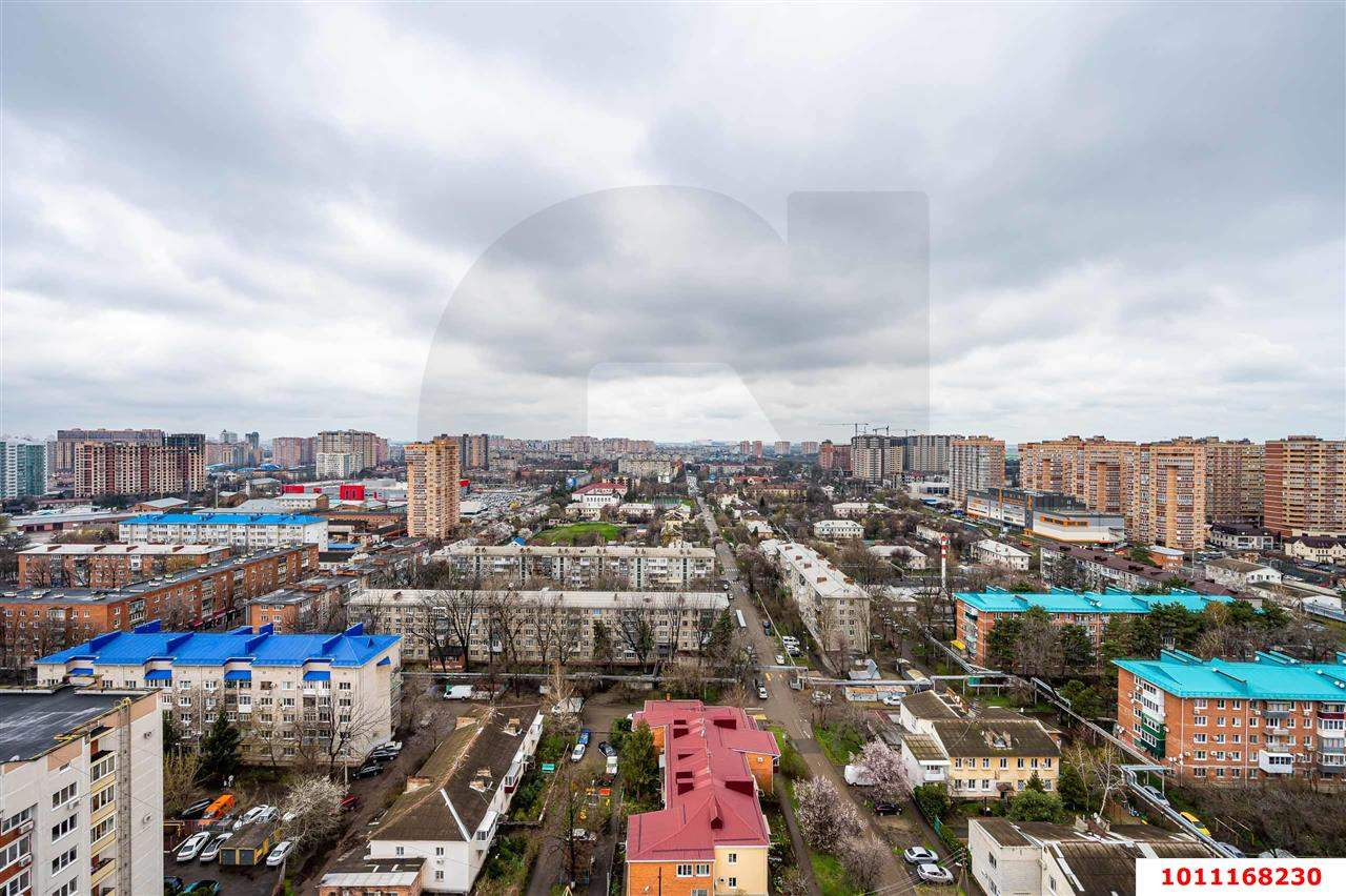 Продажа 3-комнатной квартиры, Краснодар, Новаторов улица,  д.20