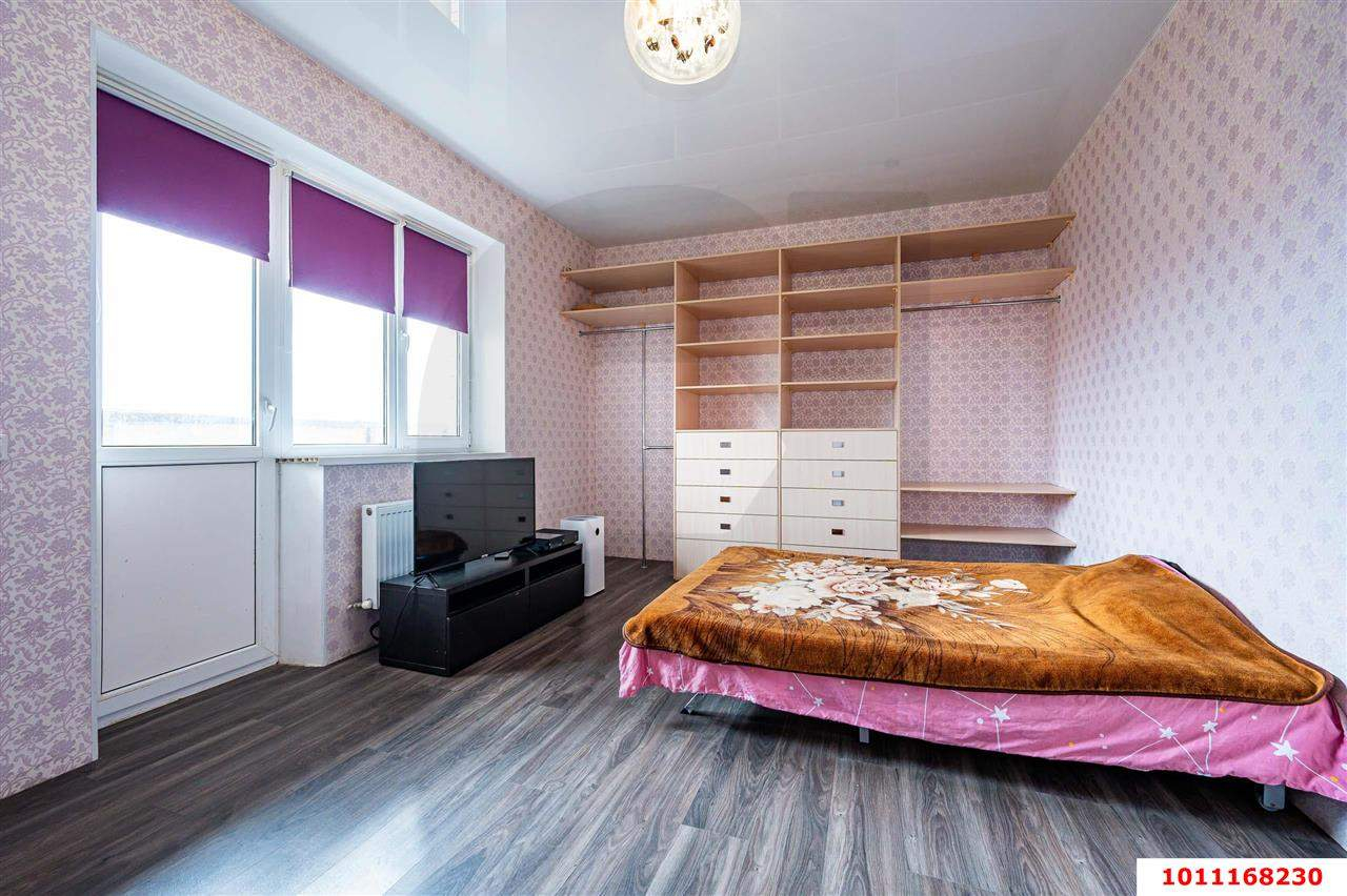 Продажа 3-комнатной квартиры, Краснодар, Новаторов улица,  д.20