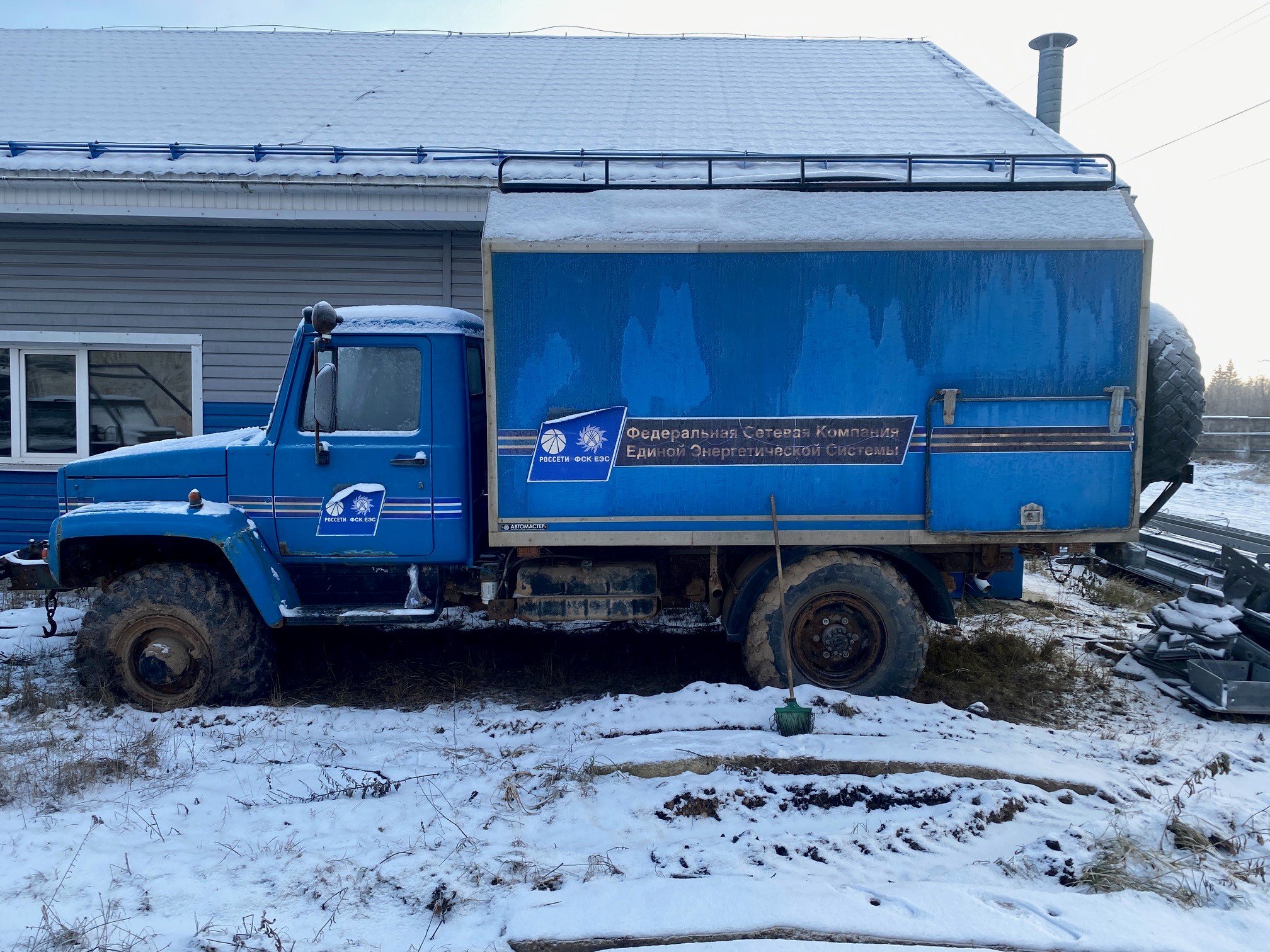 Автомобиль 23591U диагностическая лаборатория, легковые автомобили